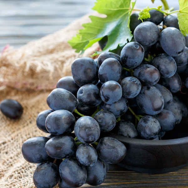 zero-artificial-black-grapes1.jpg